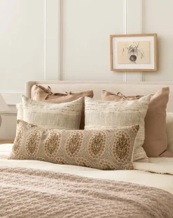 Amedea Pillow|Filling Spaces Best