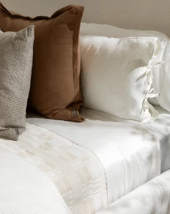 Chamberlain Coverlet|Makerspalm Clearance