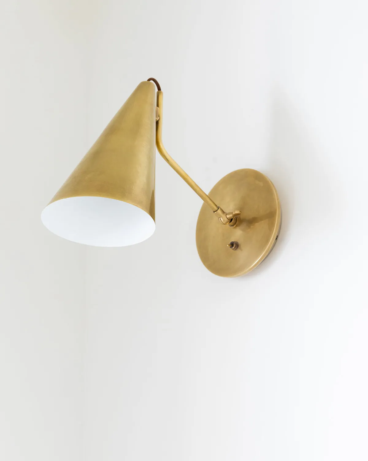 Clemente Single Sconce|Visual Comfort & Co. Signature Hot