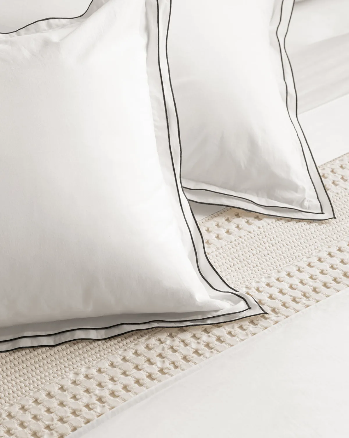 Devlin White Shams (Set of 2)|Lameirinho Industria Textil, S.A. New
