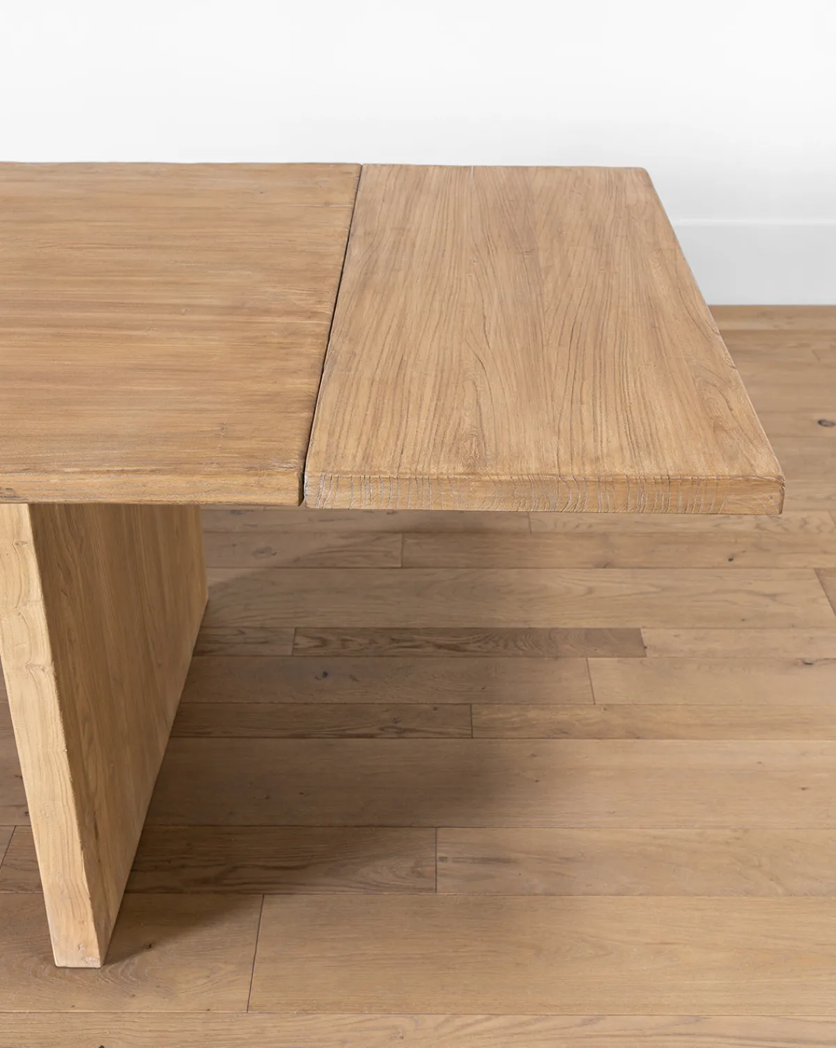 Dillon Extension Dining Table|Makerspalm New