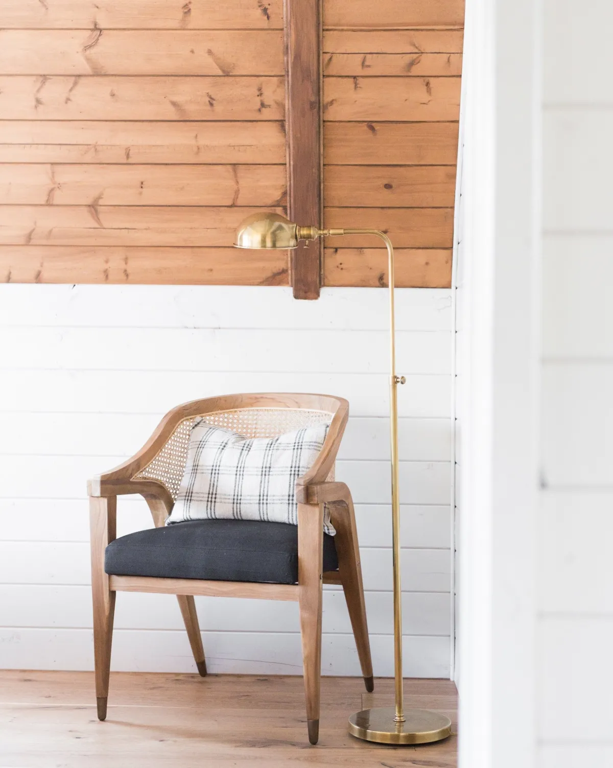 Old Pharmacy Floor Lamp|Visual Comfort & Co. Signature Sale