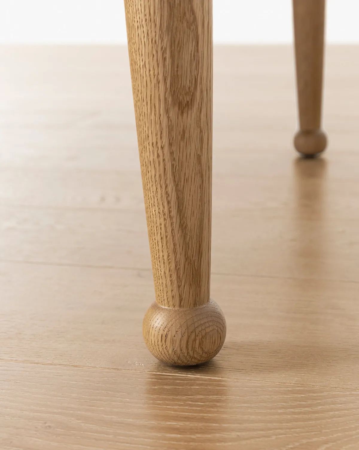 Phipps Dining Table|Makerspalm Clearance