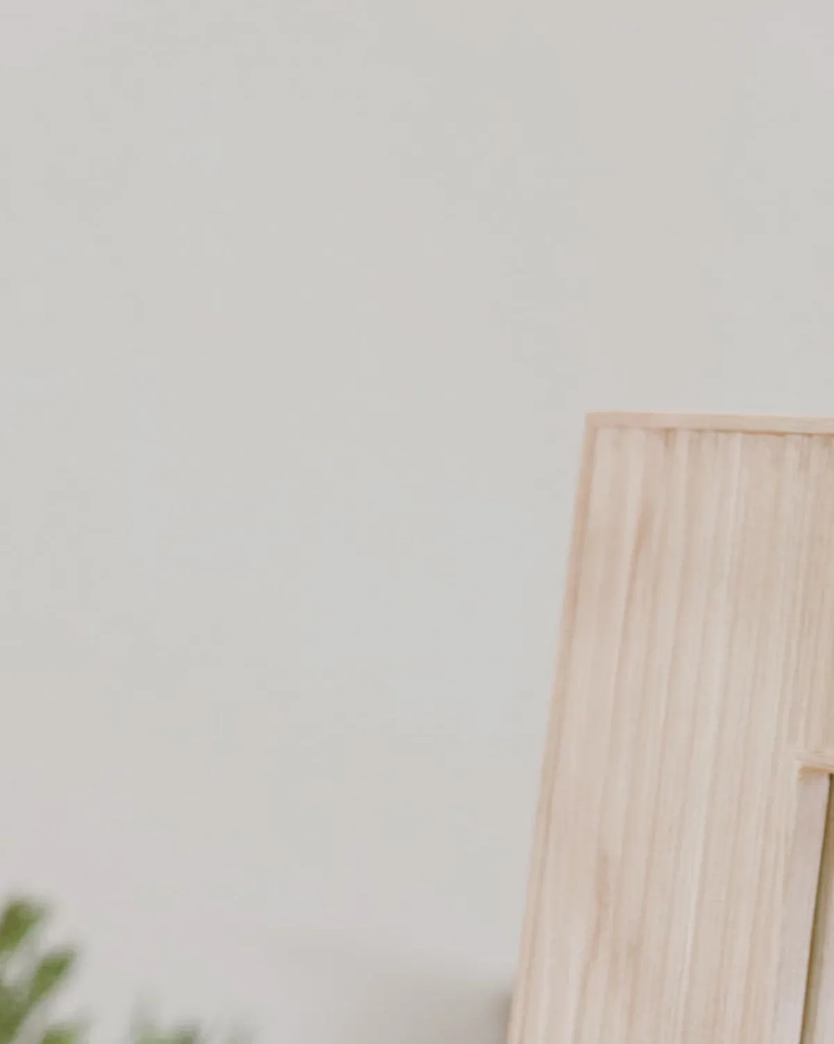 Rowan Floor Mirror|Makerspalm Outlet