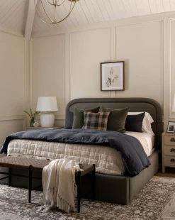 Selby Bed|Community