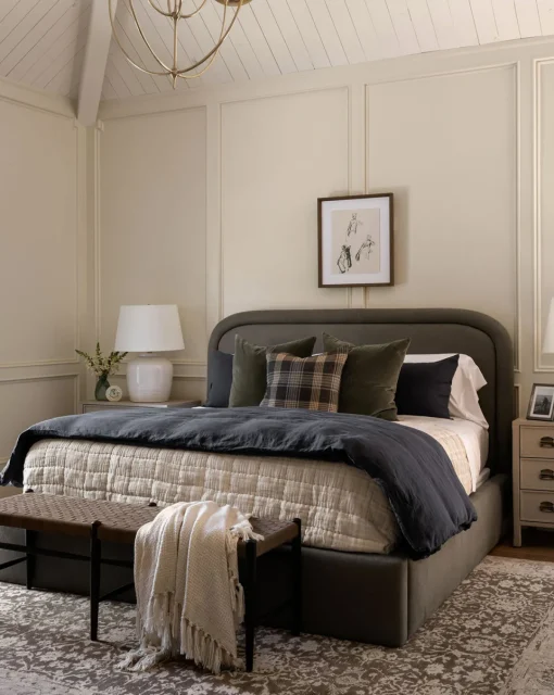 Selby Bed|Community