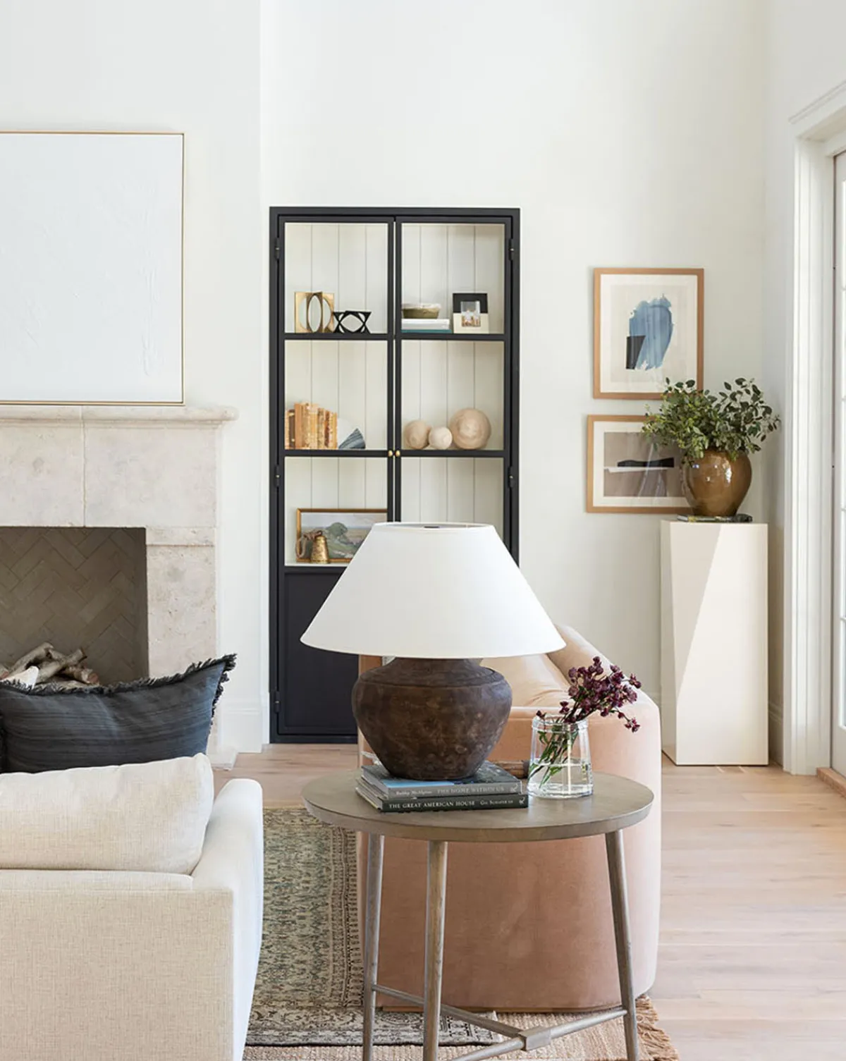 Tavin Side Table|Evergreen Sale