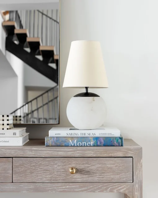 Terri Round Table Lamp|Visual Comfort & Co. Signature