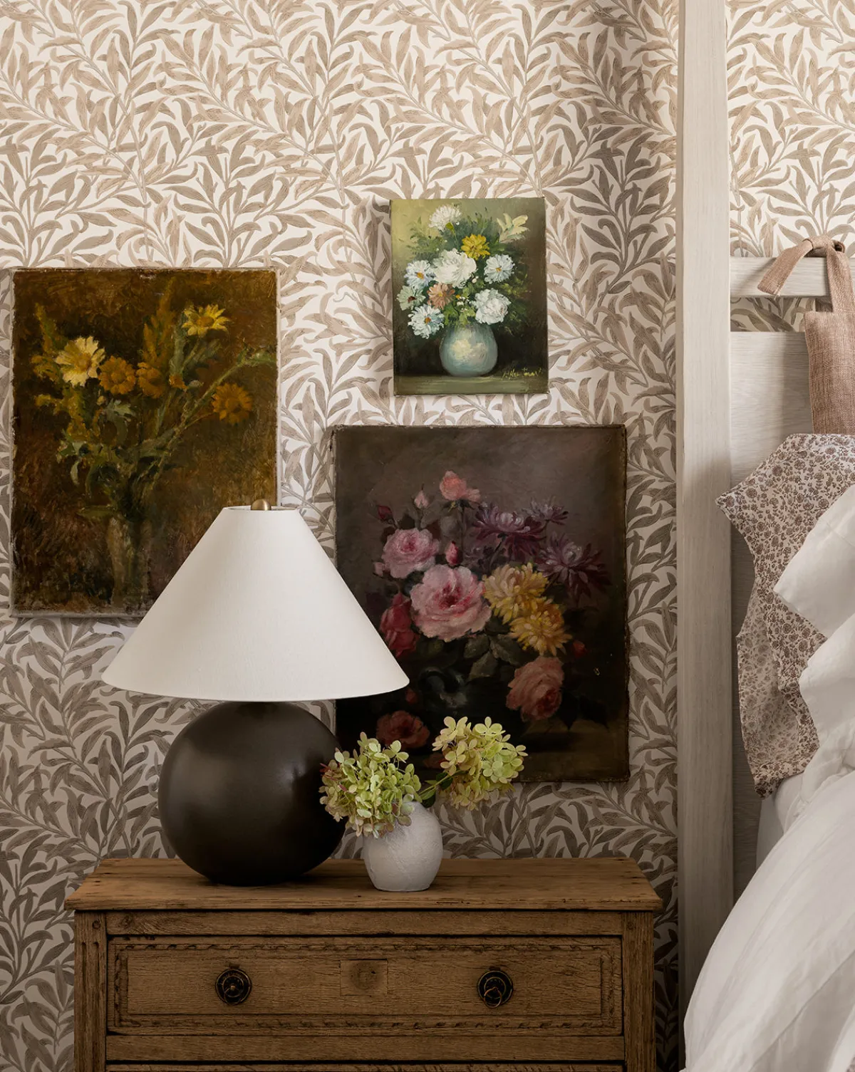 Tess Ceramic Table Lamp|Makerspalm Best